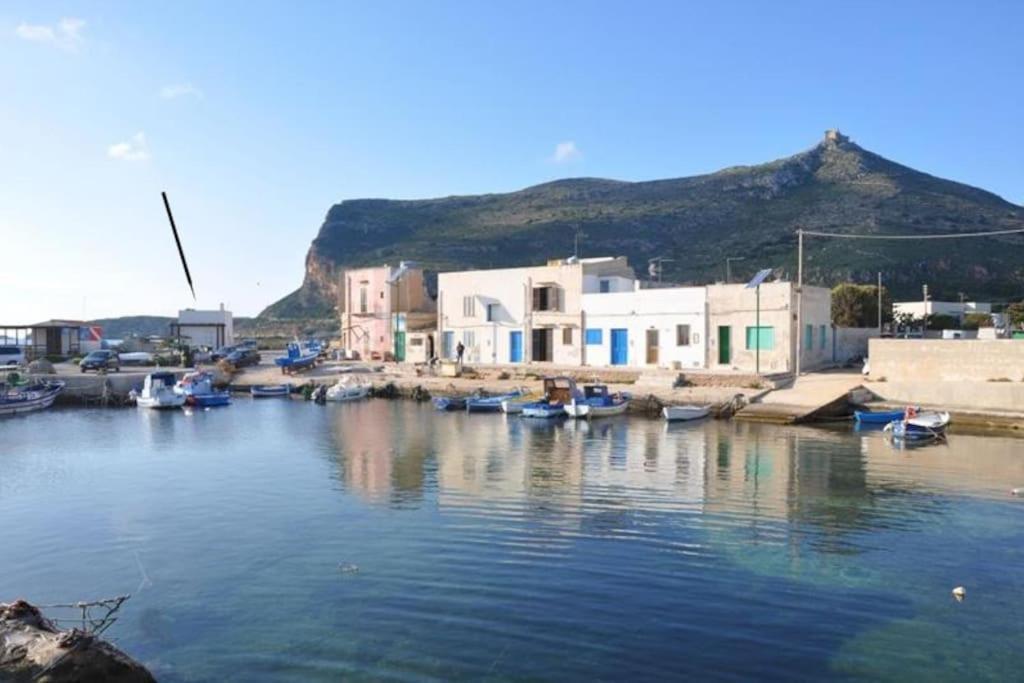Il Cubo, Monovano Col Mare Su Tre Fronti. Фавиньяна Экстерьер фото